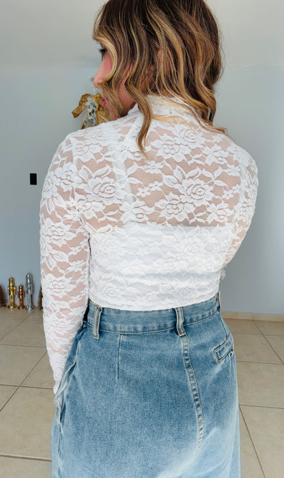 Flor de Renuevo- Blusa Blanca